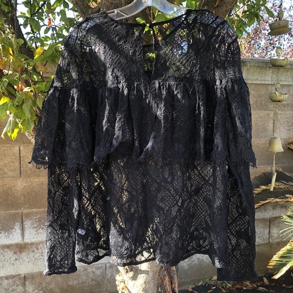 Black Beautiful lace blouse with ruffle xxl - Picture 8 of 11